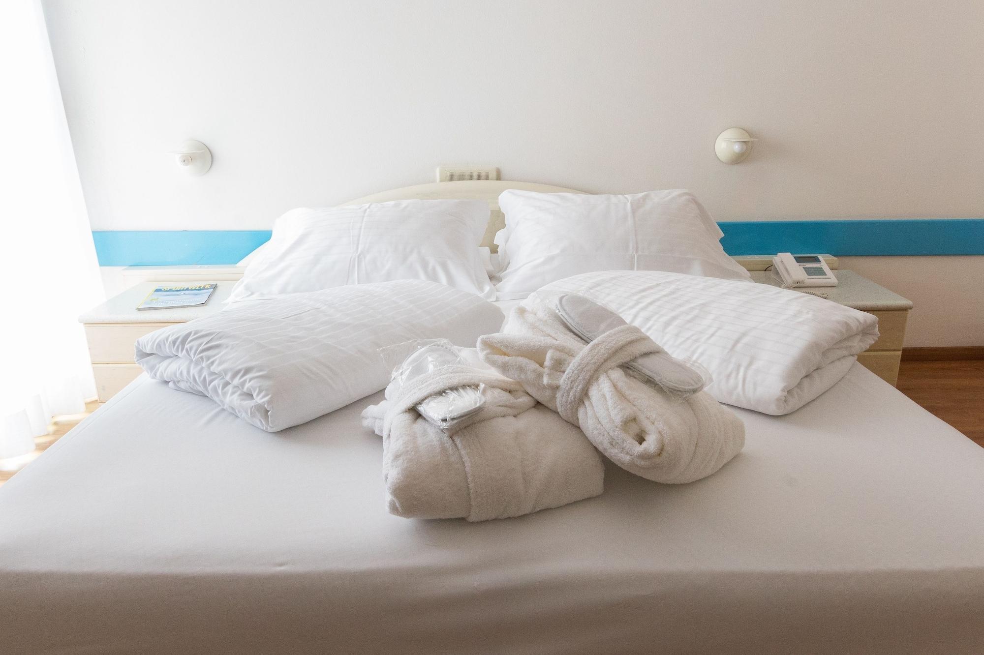 Hi Hotels リーヴァ・デル・ガルダ エクステリア 写真
