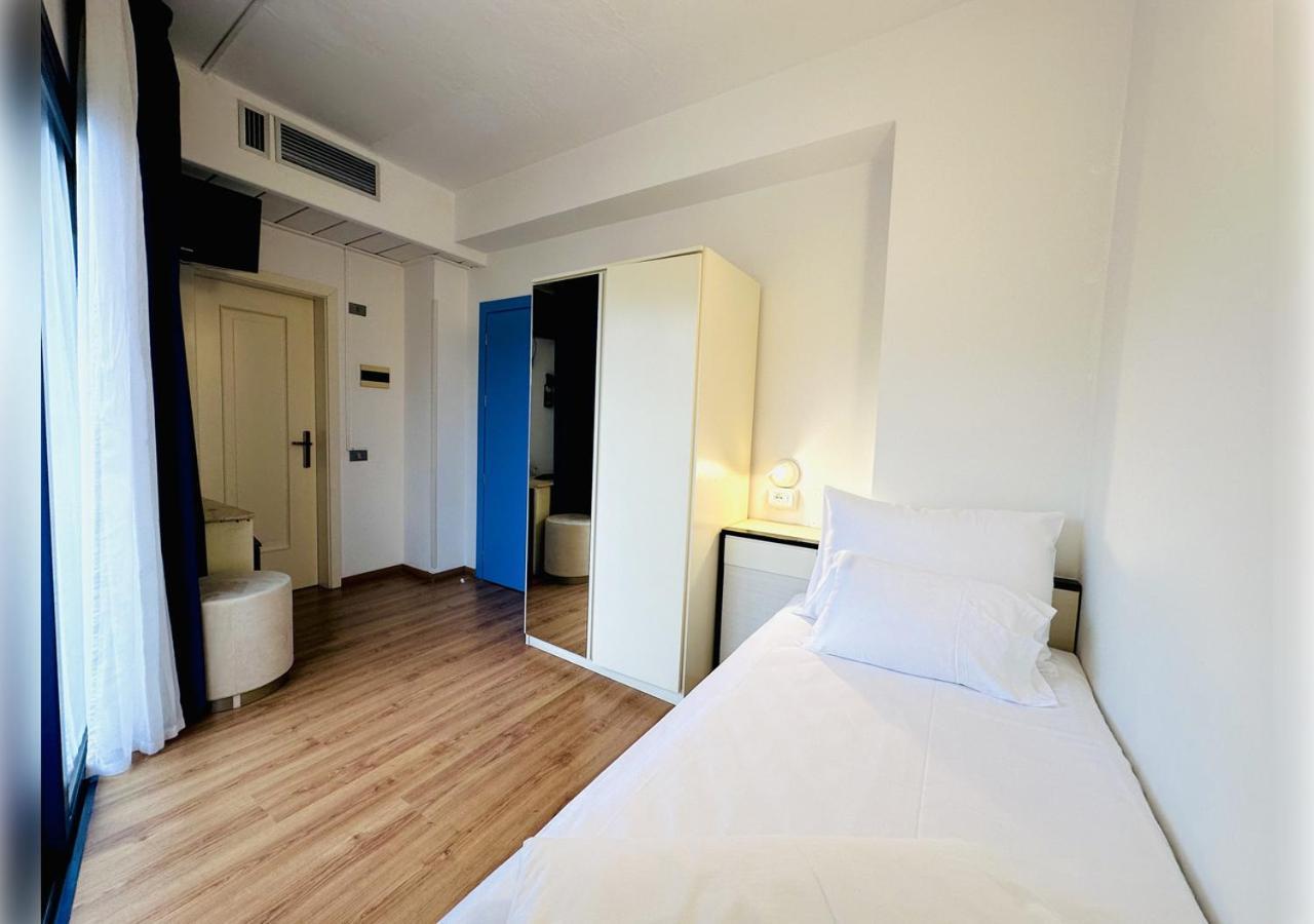 Hi Hotels リーヴァ・デル・ガルダ エクステリア 写真
