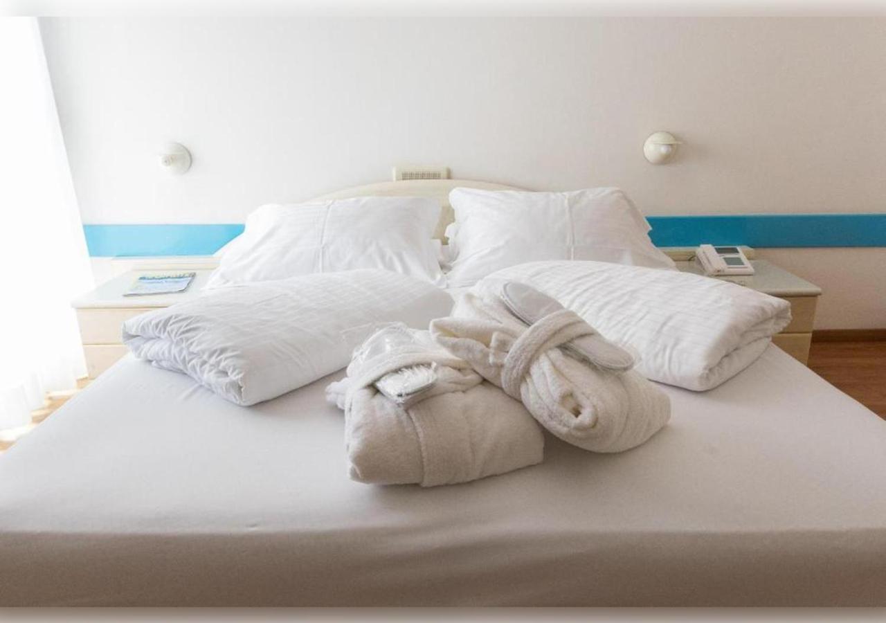 Hi Hotels リーヴァ・デル・ガルダ エクステリア 写真